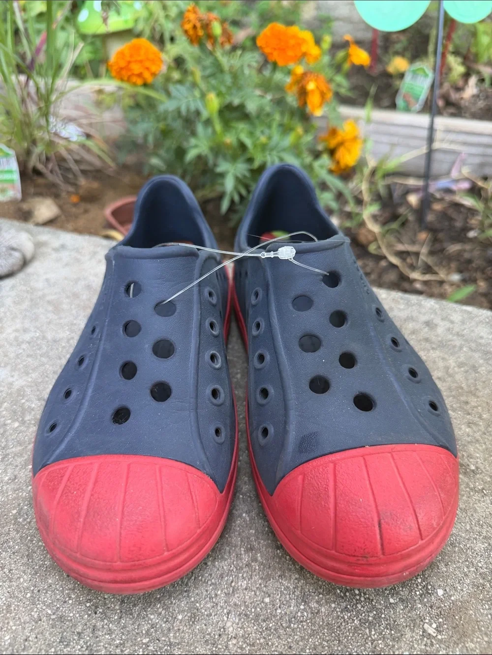 CROCS Toddler Blue and Red Bump It Slip On Shoes size 11